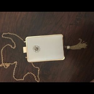 Fancy crossbody purse!!